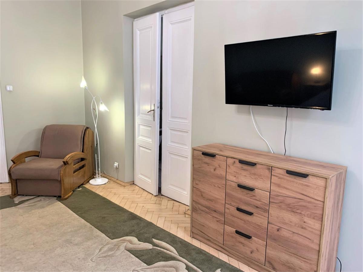 Glorious Apartment Near The Old City Liov Exterior foto